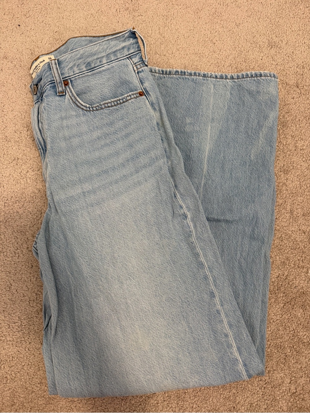 Abercrombie & Fitch The Wide Leg High Rise